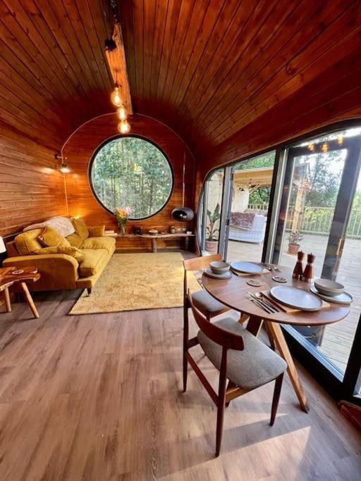 The Pines Treehouse At Treetops Hideouts Ричмонд Екстер'єр фото