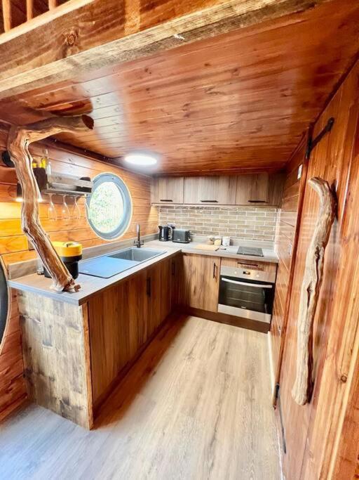 The Pines Treehouse At Treetops Hideouts Ричмонд Екстер'єр фото
