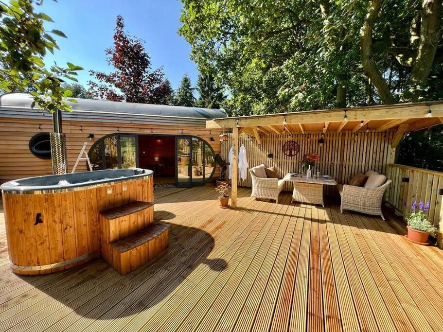 The Pines Treehouse At Treetops Hideouts Ричмонд Екстер'єр фото